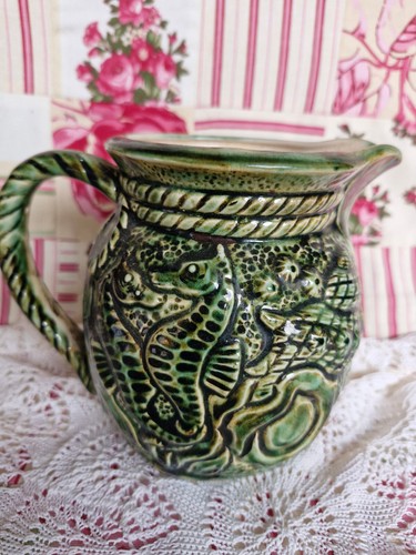 Pichet barbotine ancien - ,