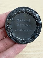 Médaille Arts Et Lettres De