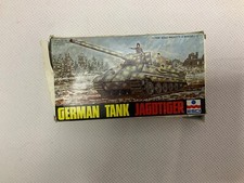 GERMAN TANK JGDTIGER ESCI 1/72
