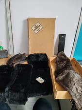 Ancienne fourrure femme  Original Année 20 30 En Boîte Au Bon Marché Paris 