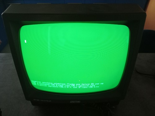 Moniteur écran ctr - moniteur, gt
