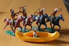 Belles figurines indiens. Starlux ancien.