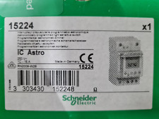 SCHNEIDER 15224 - Horloge