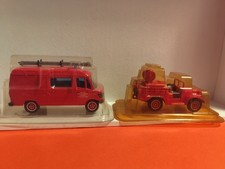 2 véhicules miniatures de Pompiers sous  Blister 1/43