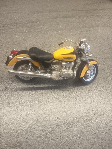 Moto honda walkiri - 1/18,