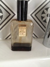 Flacon ancien d'essence pour