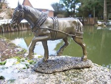 RE0071 FIGURINE STATUETTE