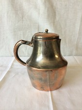 ancien pichet à couvercle en cuivre , 19 ème