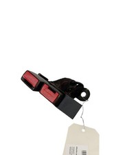 Attache ceinture arriere droit