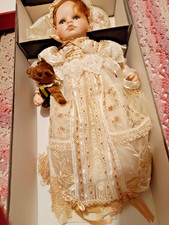 Poupée porcelaine mundia