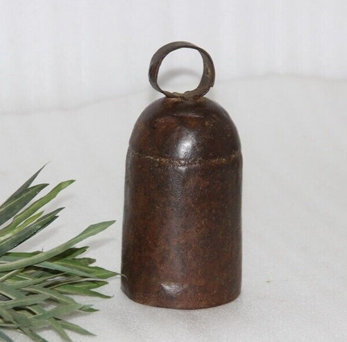 Cloche vache fer - À, antique