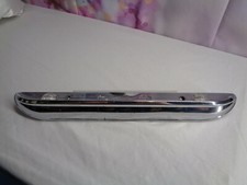 1966/1972 - MERCEDES W 108 - ÉCLAIREUR DE PLAQUE ARRIÈRE - MARQUE HELLA