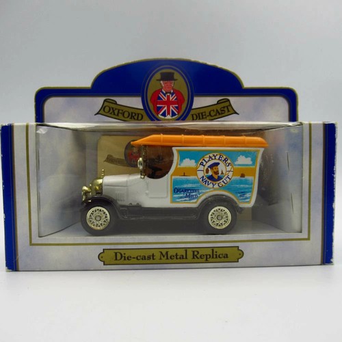 Voiture miniature ancienne - voiture,
