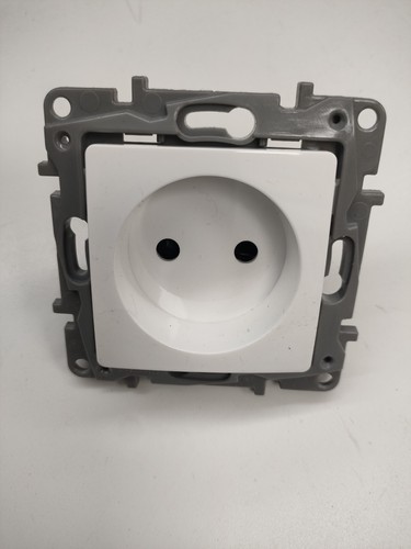 Legrand 664734 prise de - 1,