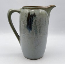 Pichet en grès flammé bleu