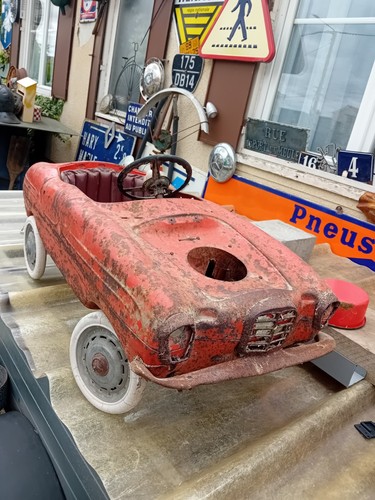 Voiture pedales - voiture, a