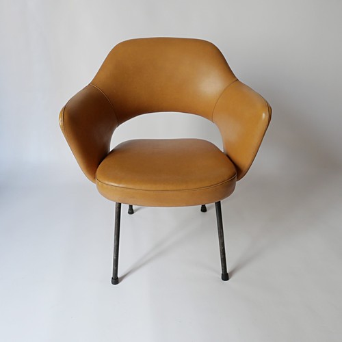 Fauteuil conference modèle