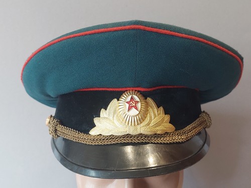 Casquette militaire