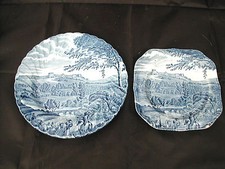 * 2 ASSIETTES 1 RONDE ET 1 CARRE ANGLAIS ROAD TO WINDSOR JOHNSON BROTHERS