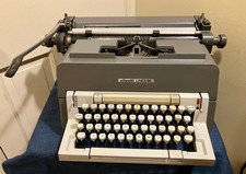 Vintage 1974 Olivetti Linea