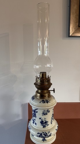 Magnifique lampe pétrole - magnifique,