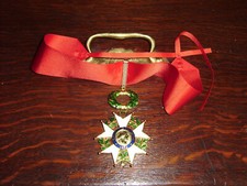 Commandeur de l'Ordre National de la Légion d'Honneur, Médaille + cravate, fidél