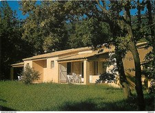 06 - Peymeinade - Centre de Vacances La Tour Carrée - Un pavillon de vacances -