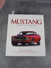 Mustang Forty Years Leffingwell Newhardt Automobile collection beau livre promo