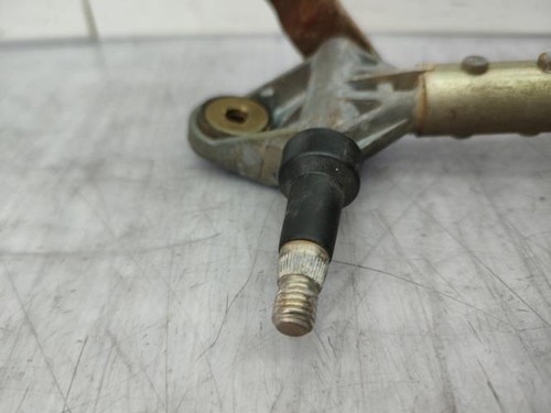 Moteur essuie glace avant