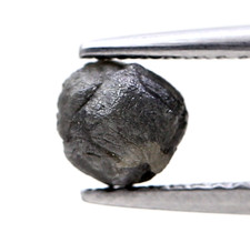 Diamant RARE 0.73TCW Noir