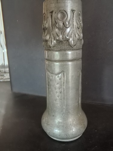 Vase art nouveau - nouveau, Étain