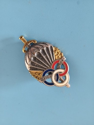 Médaille broche parachutiste