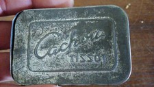 Petite Boîte publicitaire métal ancienne (vide) - CACHOU TISSOT 6cmx4cmx1cm