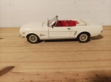 1/18 FORD MUSTANG CONVERTIBLE 1965  MIRA / SOLIDO