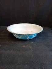 Ancienne bassine cuvette Tôle émaillée Blanche Et bleu Moucheté Ø 30cm H 8cm