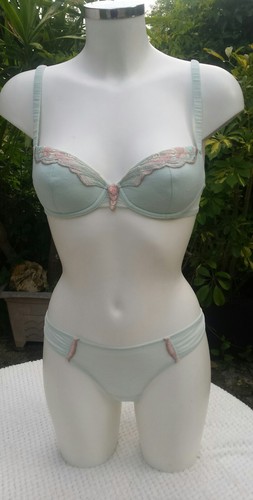 Superbe ensemble lingerie - , lou