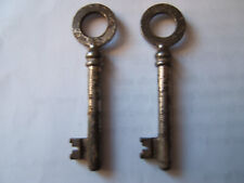 Lot  de 2 Keys Clés Anciennes  identiques, Tige pleine pour porte, meuble