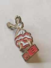 Pin's vintage Shell Espagne avec danseuse flamenco Garage Pompe A Essence Huile