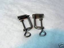 2 SERRE JOINTS POUR MACHINES A TRICOTER