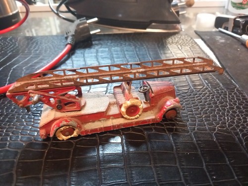Jouet ancien delahaye pompier - ancien,