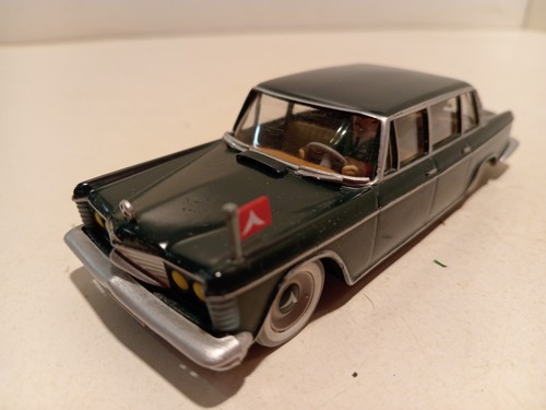Tintin herge zil limousine - herge, cn