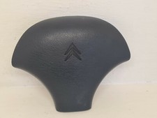 Cache centre volant pour Citroën zx berline 1.4 essence de 1996