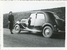 Voiture Renault Celta 4 Vintage silver print. Vintage car  Tirage argentique d