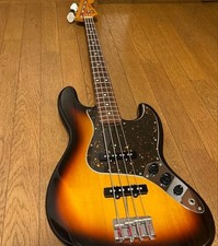 Guitare basse électrique