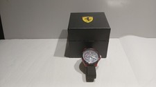 Montre ferrari super état - montre,