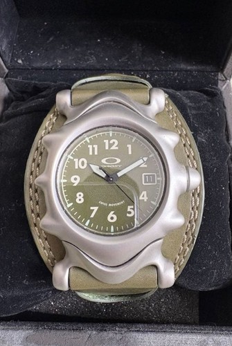 Montre bracelet oakley - montre-bracelet,