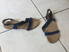 Sandales NAF NAF  pointure 37 daim bleu bon etat
