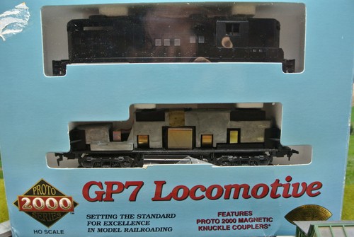 Proto 2000 locomotive - 2000, diesel