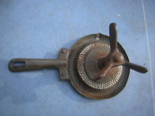 petit pressoir presse jus de viande ancien collection rare marque AS tbe santé