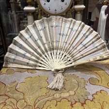 Ancien Éventail En Tissus